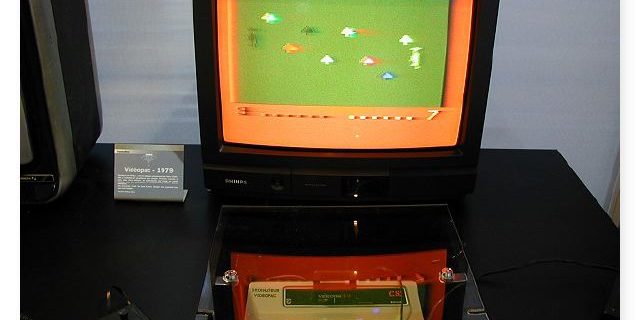 Playtime Retrogaming exhibit by siabelle arvers villette numérique 2002